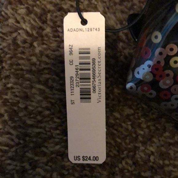 Victoria’s Secret makeup bag - Picture 2 of 3